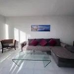 Spacious And Lovely Seaview Apt