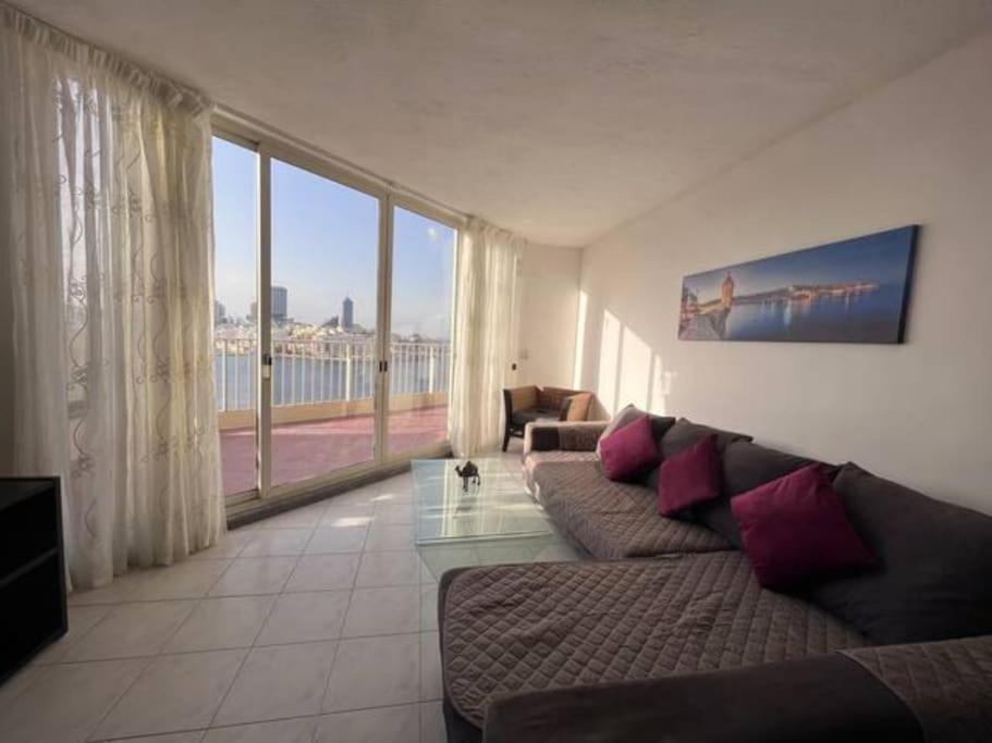 Apartment Spacious And Lovely Seaview