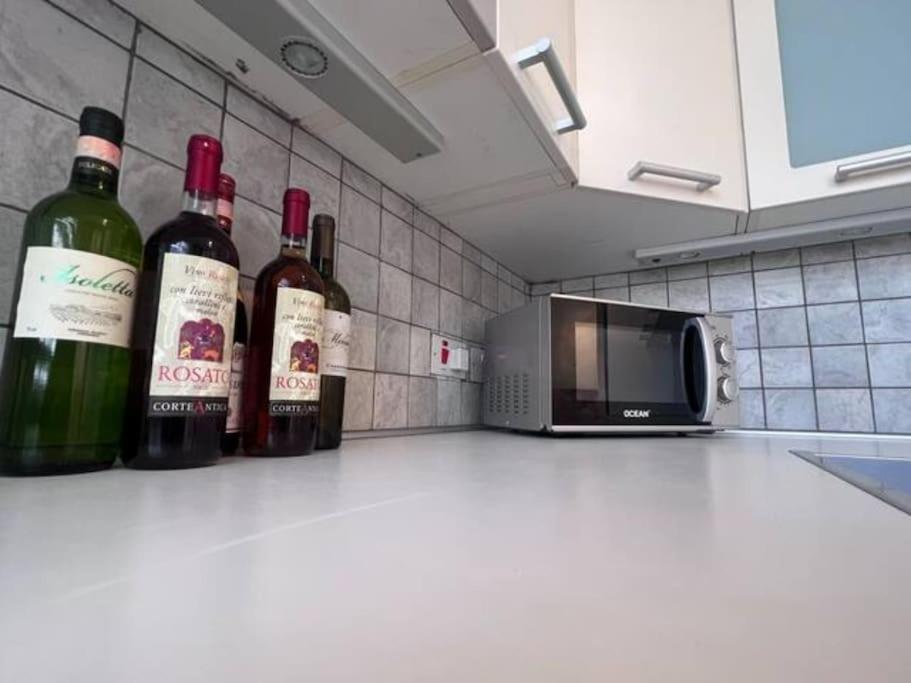 Spacious And Lovely Seaview Apartment