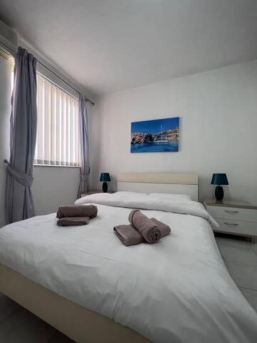 Spacious And Lovely Seaview